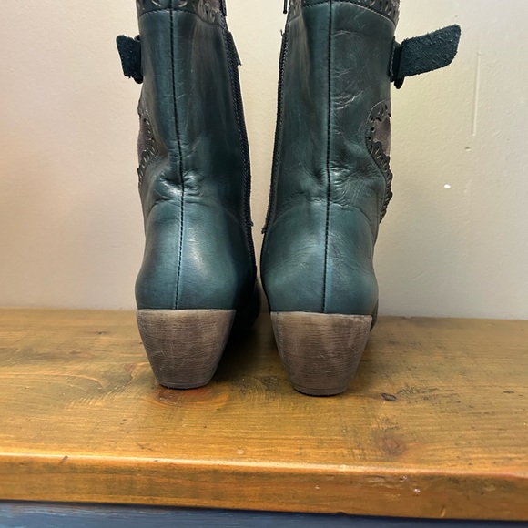 Porto-fino Boots. Teal Leather  & Grey Suede, Tan Inside. - Picture 3 of 9